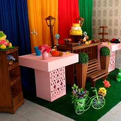 Decoração para festa infantil com tema Jardim Encantado