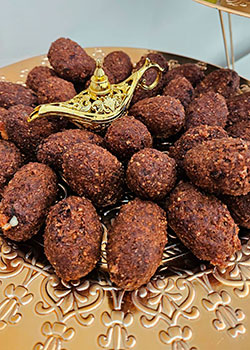 Kibe frito e salgados típicos no Buffet de Comida de Boteco