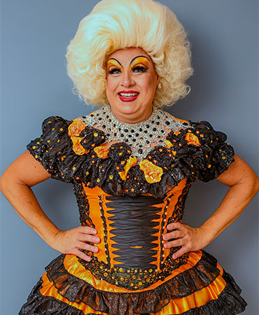 Drag Queen animando evento