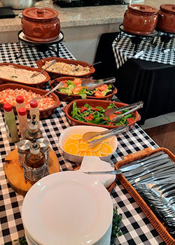 Serviço especializado de buffet de feijoada para eventos